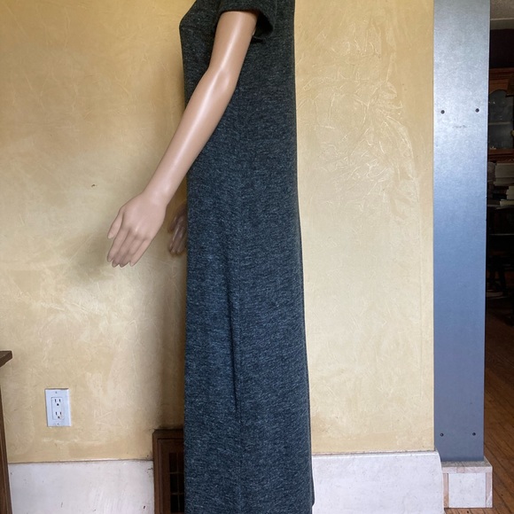 Knitted maxi dress and matching cardigan by Fairweather. - Picture 8 of 12